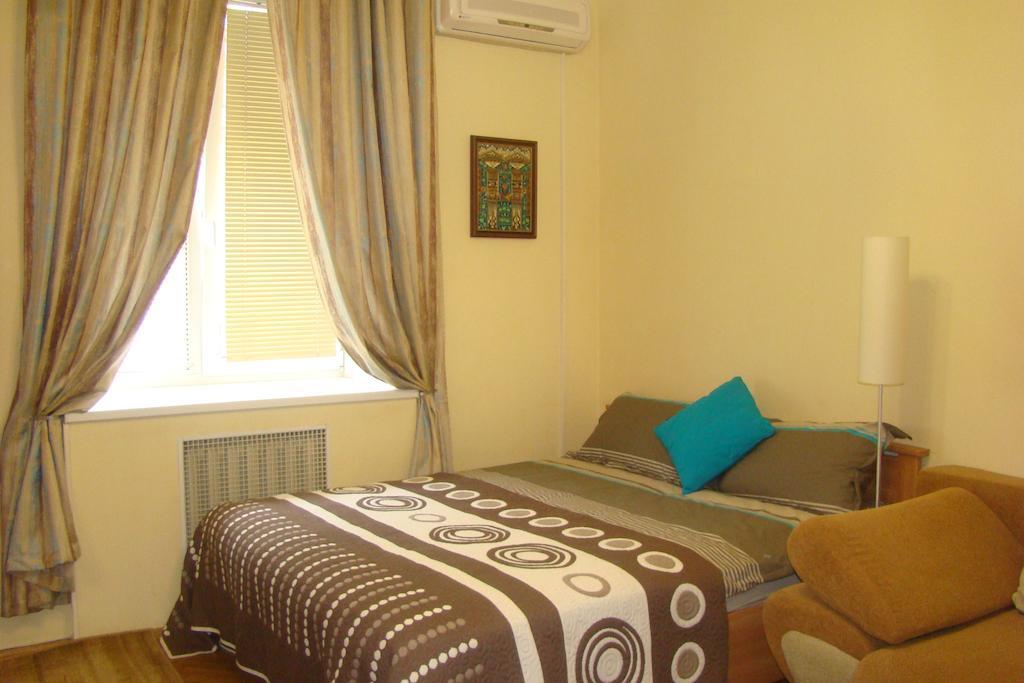 Alex Apartments On Puskinskaya-Chikalenko New Name Kiev Habitación foto